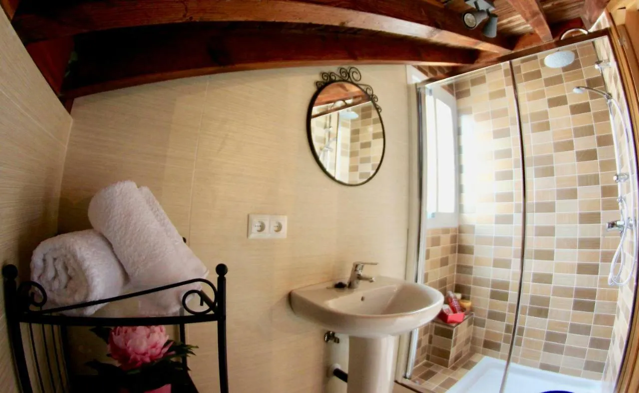 Carmen Apartments Малага